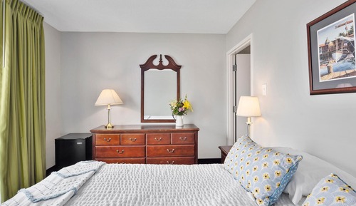 Zimmer, Mehrere Betten (SESS)