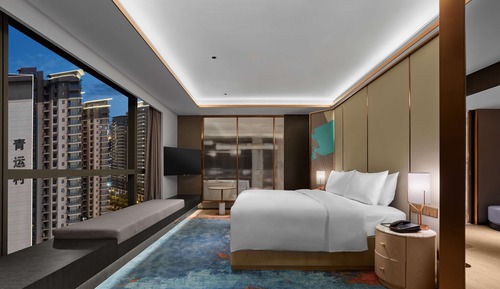Presidential-Suite, 1 King-Bett
