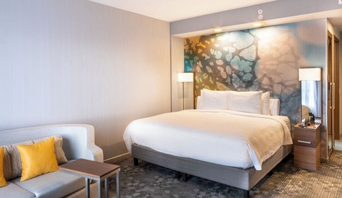 Zimmer, 1 King-Bett und Schlafsofa