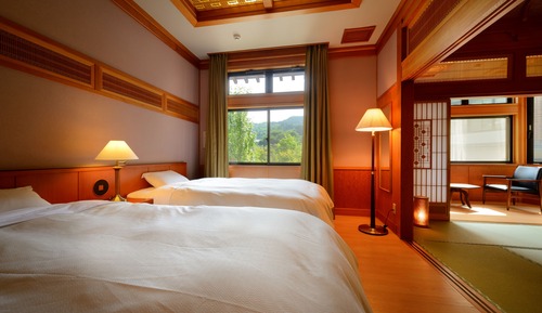 Traditional-Zimmer (Twin Room + 10 + 6 Tatami Mats)