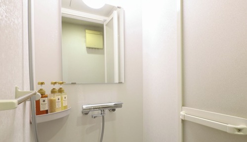 Zweibettzimmer, Nichtraucher