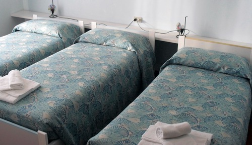 Dreibettzimmer