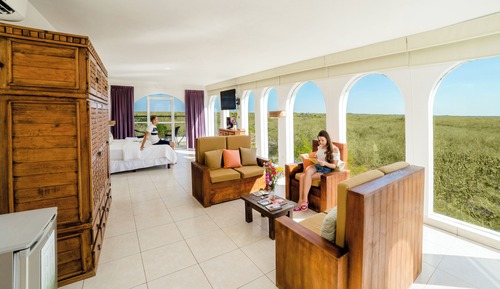 Panorama-Zimmer, 1 King-Bett, Nichtraucher, Poolblick