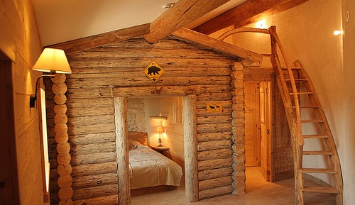 Apartment (Canada)