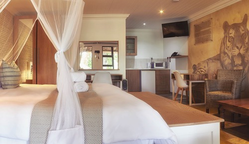 Classic-Doppel- oder -Zweibettzimmer