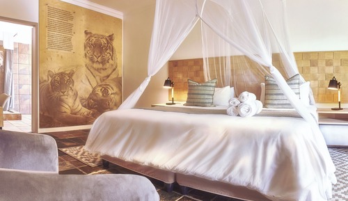 Classic-Doppel- oder -Zweibettzimmer