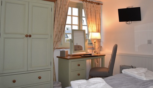 Familien-Vierbettzimmer, mit Bad (Room 2)