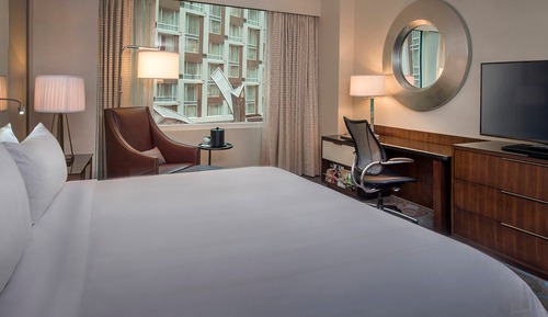 Club-Zimmer, 1 King-Bett, Nichtraucher (Hearing Accessible)