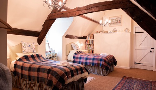 Vierbettzimmer, mit Bad (The Farmhouse)