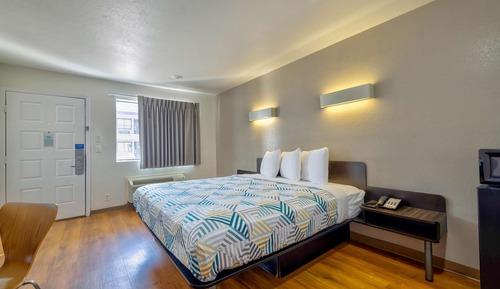 Standardzimmer, 1 Doppelbett, barrierefrei, Nichtraucher