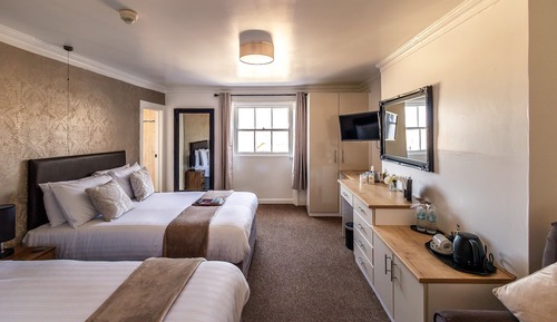 Familienzimmer (Room7 2nd Floor)