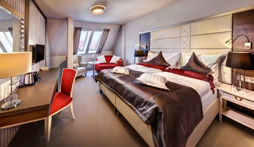 Deluxe-Doppel- oder -Zweibettzimmer