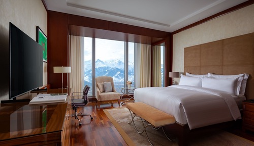 Club-Zimmer, 1 King-Bett, Nichtraucher, Bergblick