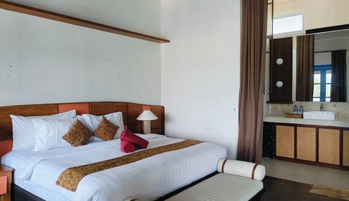 Deluxe-Zimmer, 1 King-Bett, Poolblick