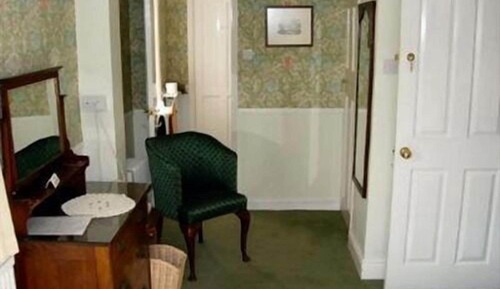 Doppelzimmer, mit Bad (with Bath & Shower)