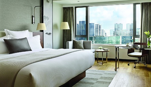 Superior-Zimmer, 1 King-Bett, Flussblick
