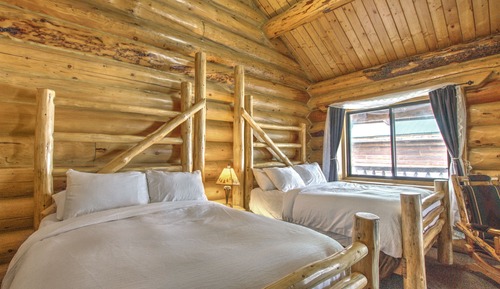 Holzhütte, eigenes Bad (Grayling Creek Series)