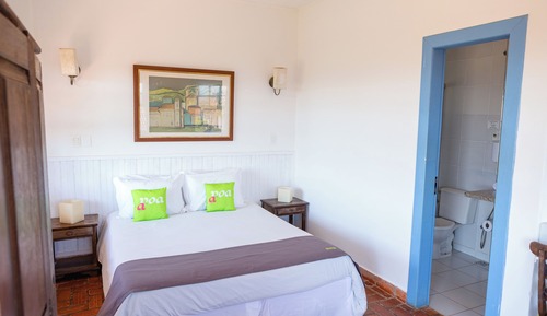 Standard-Doppelzimmer, Bergblick