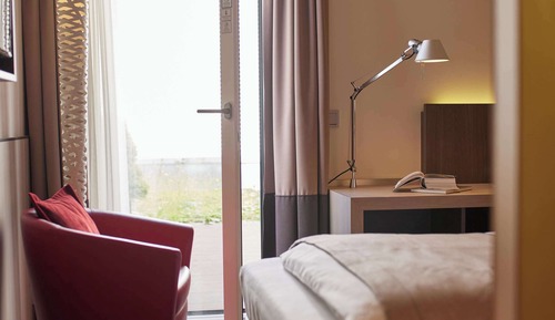 Standardzimmer, 1 Queen-Bett, Terrasse (Small Room)