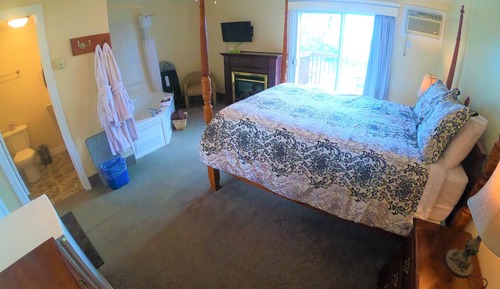 Deluxe-Zimmer, 1 Queen-Bett, Whirlpool, Seeblick