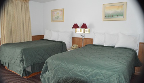 Zimmer, 2 Doppelbetten