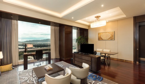 Deluxe-Suite, 1 King-Bett (Living Dining Area)