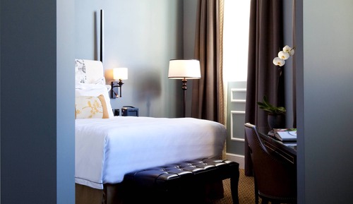 Zimmer, 1 Queen-Bett (Courtyard Double)