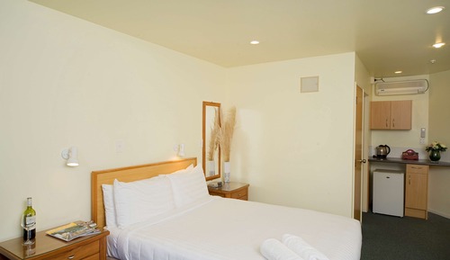 Standard-Studio, 1 Queen-Bett