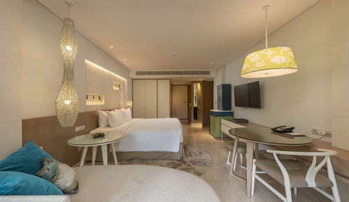 Wana Pool Access Room