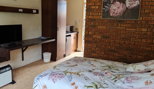 Basic-Zweibettzimmer