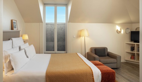 Superior-Doppel- oder -Zweibettzimmer
