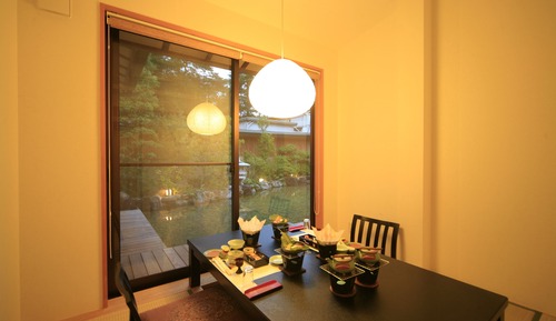 Traditional-Zimmer (Open Air Bath, Meal at Private Room)