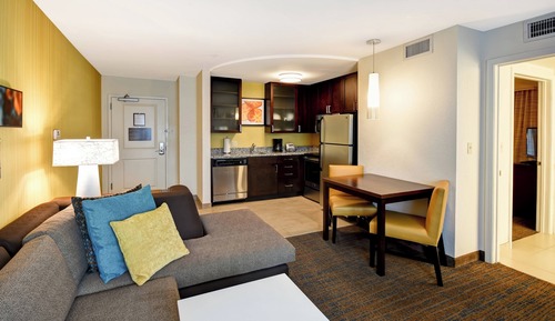 Suite, 1 Schlafzimmer (Mobility Accessible, Tub)