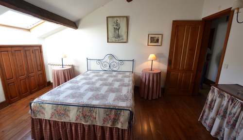 Standard-Doppel- oder -Zweibettzimmer