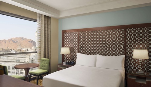 Superior-Zimmer, 1 King-Bett (Partial Haram View)