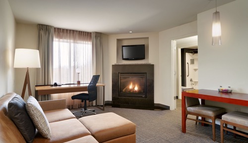 Suite, 1 Schlafzimmer (Mobility Accessible, Roll-In Shower)