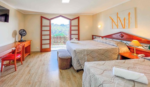 Deluxe-Vierbettzimmer