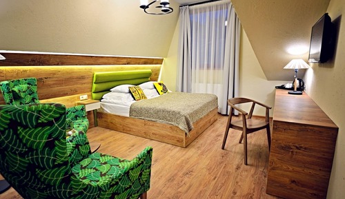 Standard-Doppel- oder -Zweibettzimmer