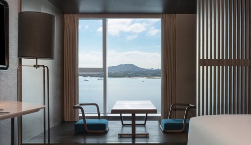 Premium-Zimmer, 1 King-Bett, Zutritt zur Club Lounge, Meerblick