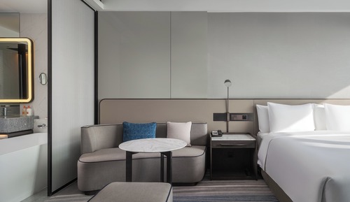 Standardzimmer, 1 King-Bett, Zutritt zur Club Lounge, Meerblick