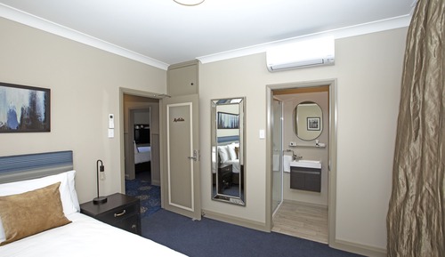 Suite (Heritage Twin McAlister Top Floor)