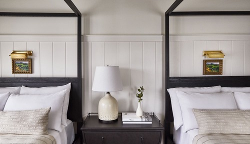 Studio, 2 Queen-Betten, Ausstattung für hörgeschädigte Menschen (Garden, Hearing Accessible w/ Tub)