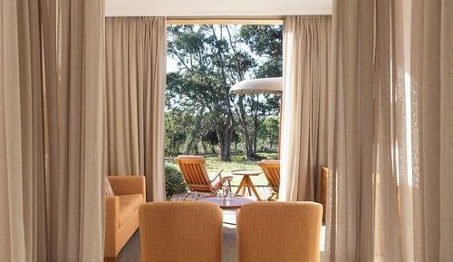 Junior-Zimmer, Terrasse, Gartenblick