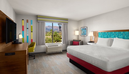 Zimmer, 1 King-Bett, barrierefrei (Mobility & Hearing, Roll-In Shower)