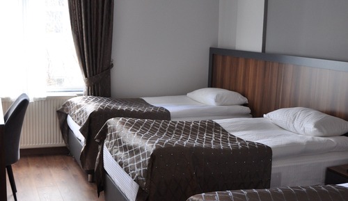 Basic-Dreibettzimmer