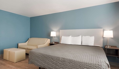 Zimmer, 1 King-Bett und Schlafsofa, barrierefrei, Nichtraucher