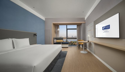 Standardzimmer, 1 King-Bett, Flussblick