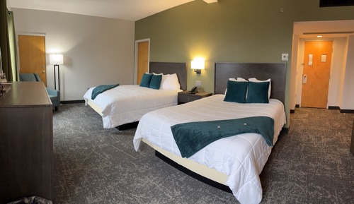 Standard-Einzelzimmer, 2 Queen-Betten, barrierearm, Nichtraucher