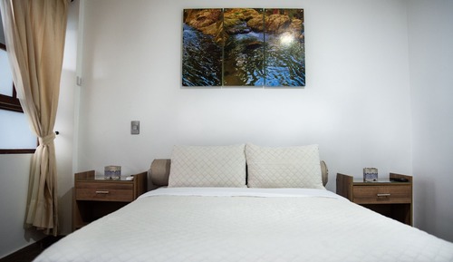 Basic-Zimmer, 1 Queen-Bett