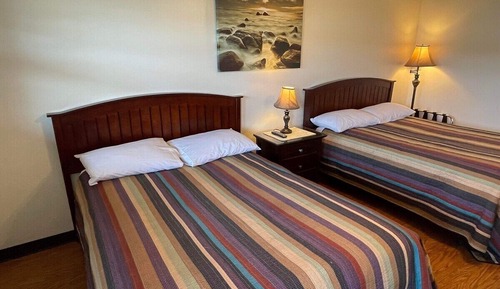 Zimmer, 2 Doppelbetten, Nichtraucher